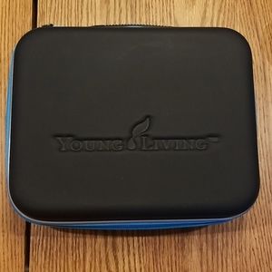 Young Living 30 oil case - Blue